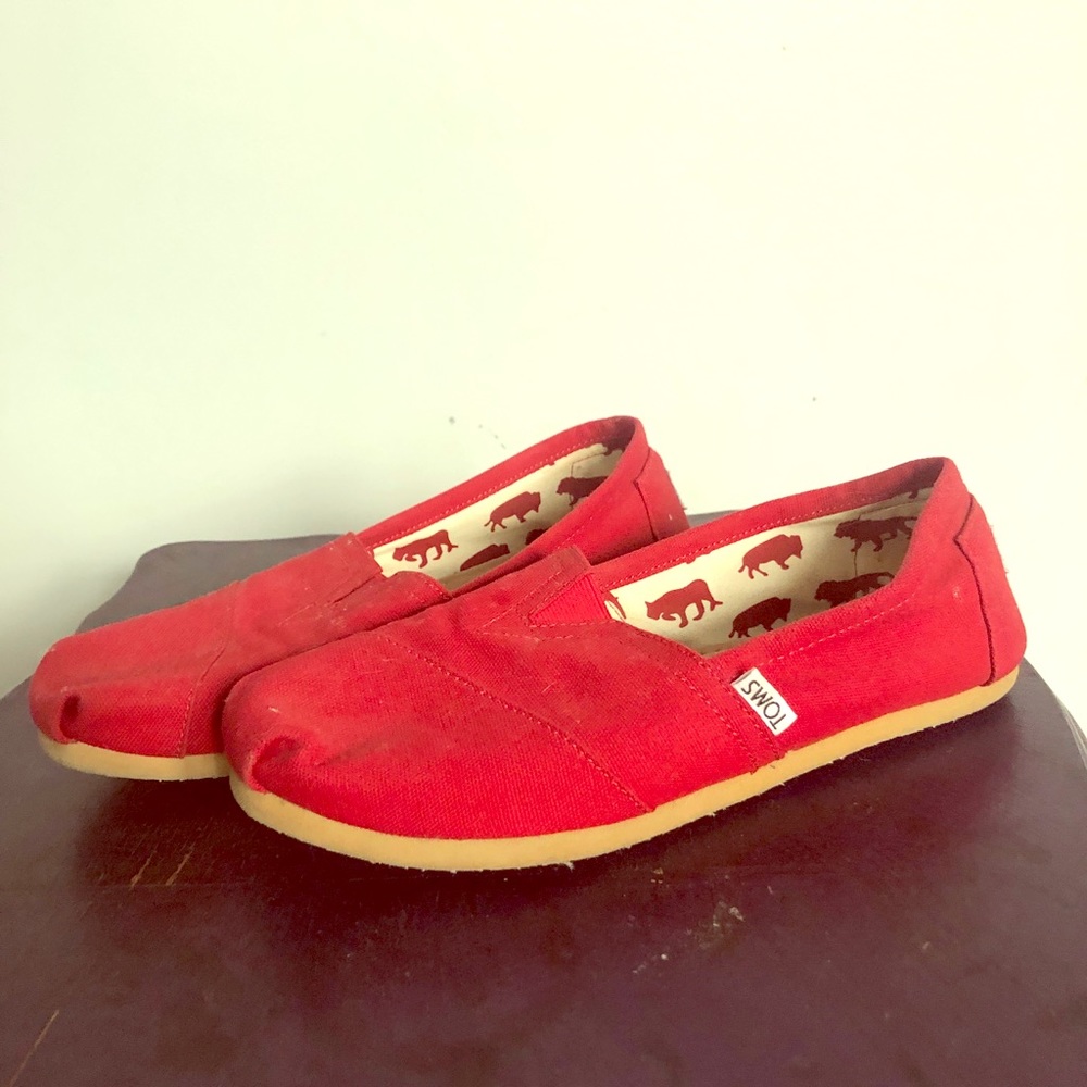 TOMS Canvas Slip-Ons